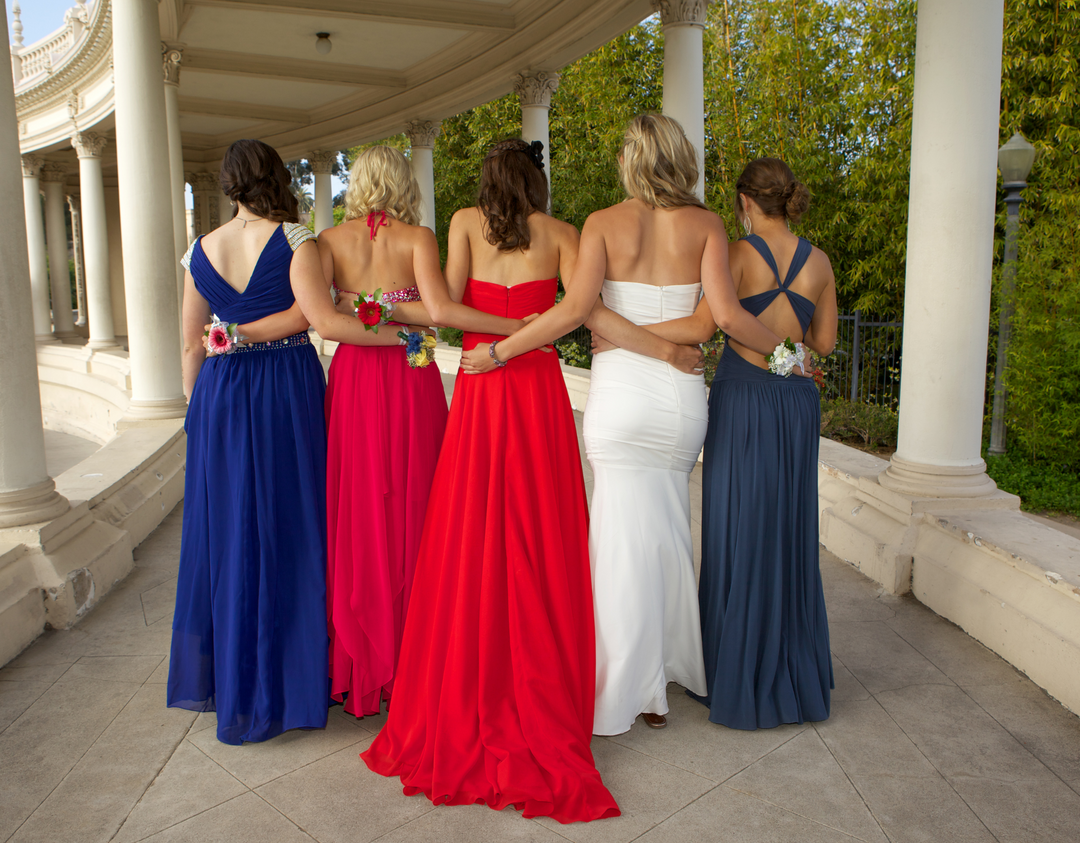How to Stand Out at Prom: Unleash Your Unique Style